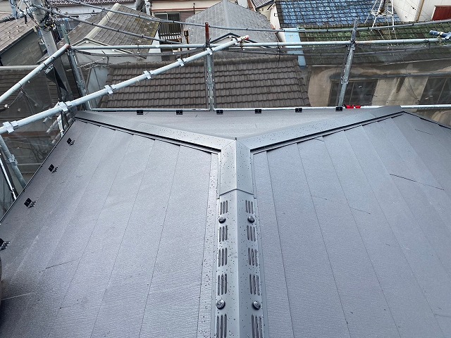 スーパーガルテクト　カバー工法